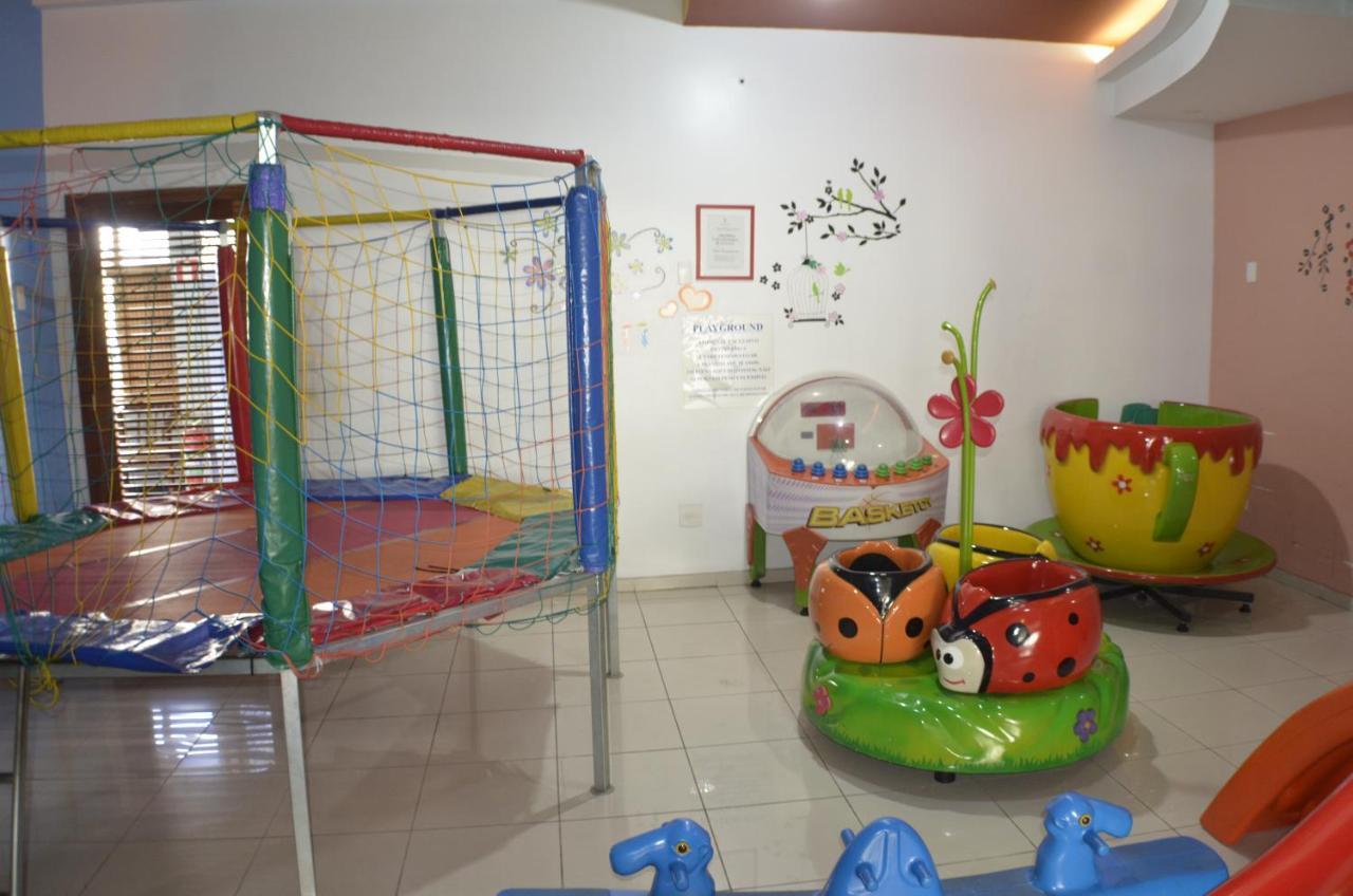 Constantino Hotel E Eventos Juiz de Fora Exteriér fotografie A children's play area in a shopping mall