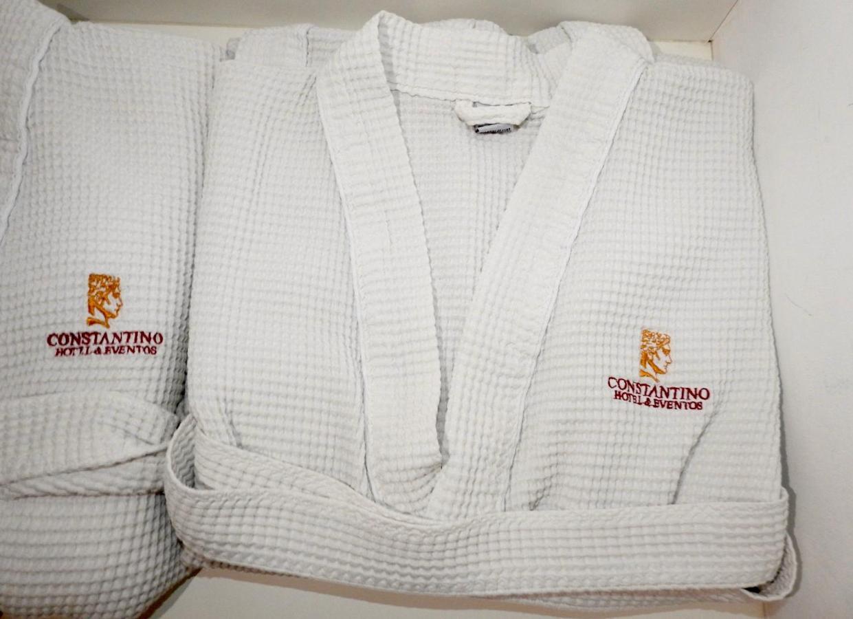 Constantino Hotel E Eventos Juiz de Fora Exteriér fotografie A waffle bathrobe