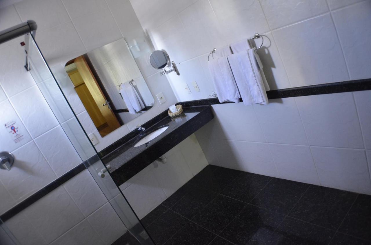 Constantino Hotel E Eventos Juiz de Fora Exteriér fotografie Bathroom